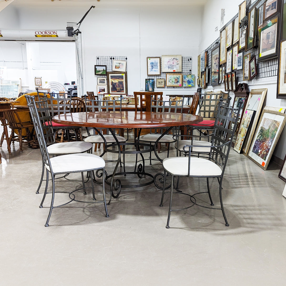 SET Large Round Mahogany Wrought Iron Table + 6 Chairs, 2 Barstools - Habroc - Online ReStore