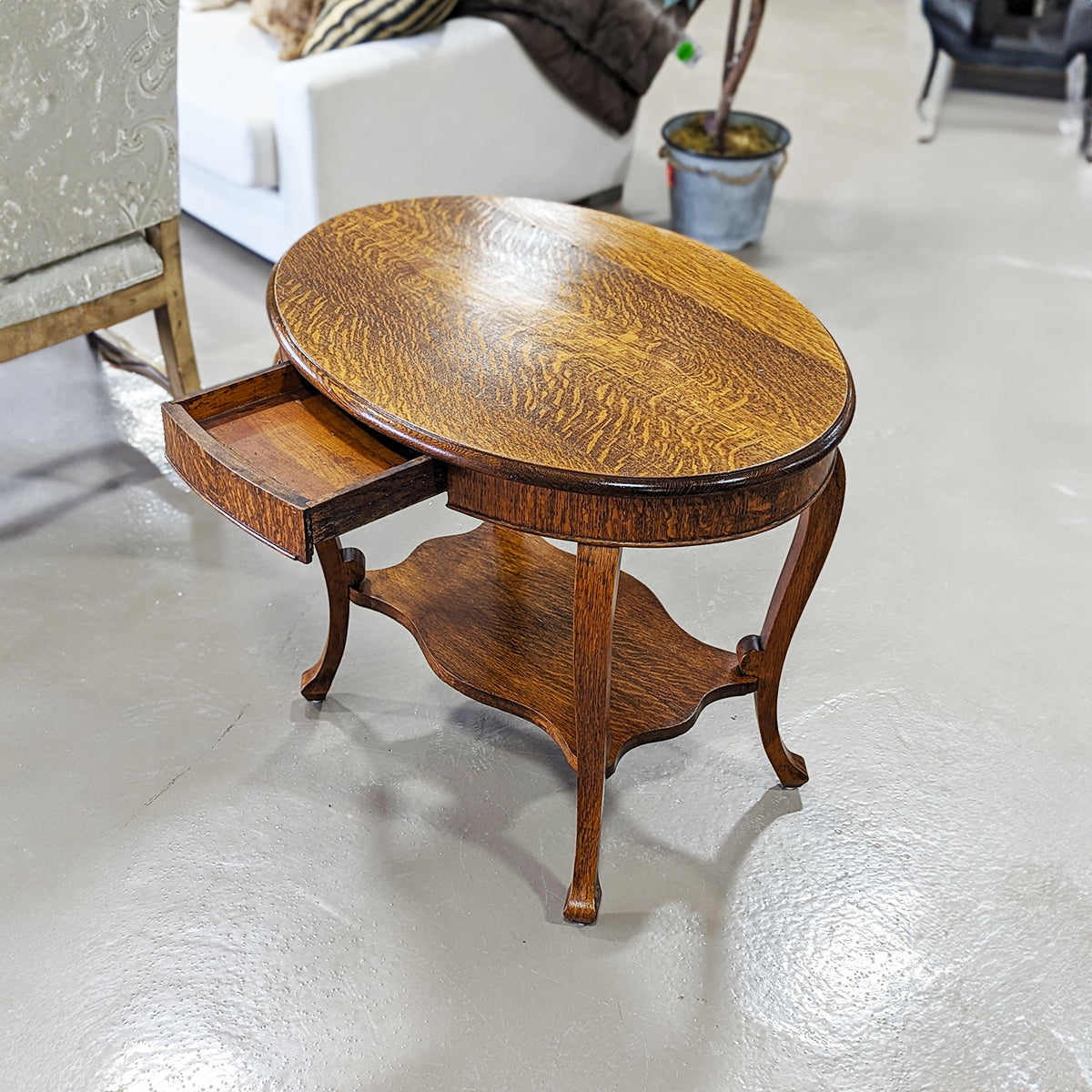 Vintage Antique Oval Occasional Table w/Drawer - Habroc - Online ReStore